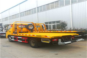 左云附近拖车救援搭电